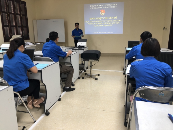 Chi đoàn Văn phòng Tỉnh uỷ tổ chức sinh hoạt chuyên đề học tập và làm theo tư tưởng, đạo đức, phong cách Hồ Chí Minh
